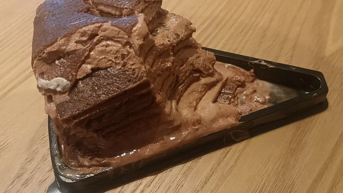 Eggless Cake Shop bakes